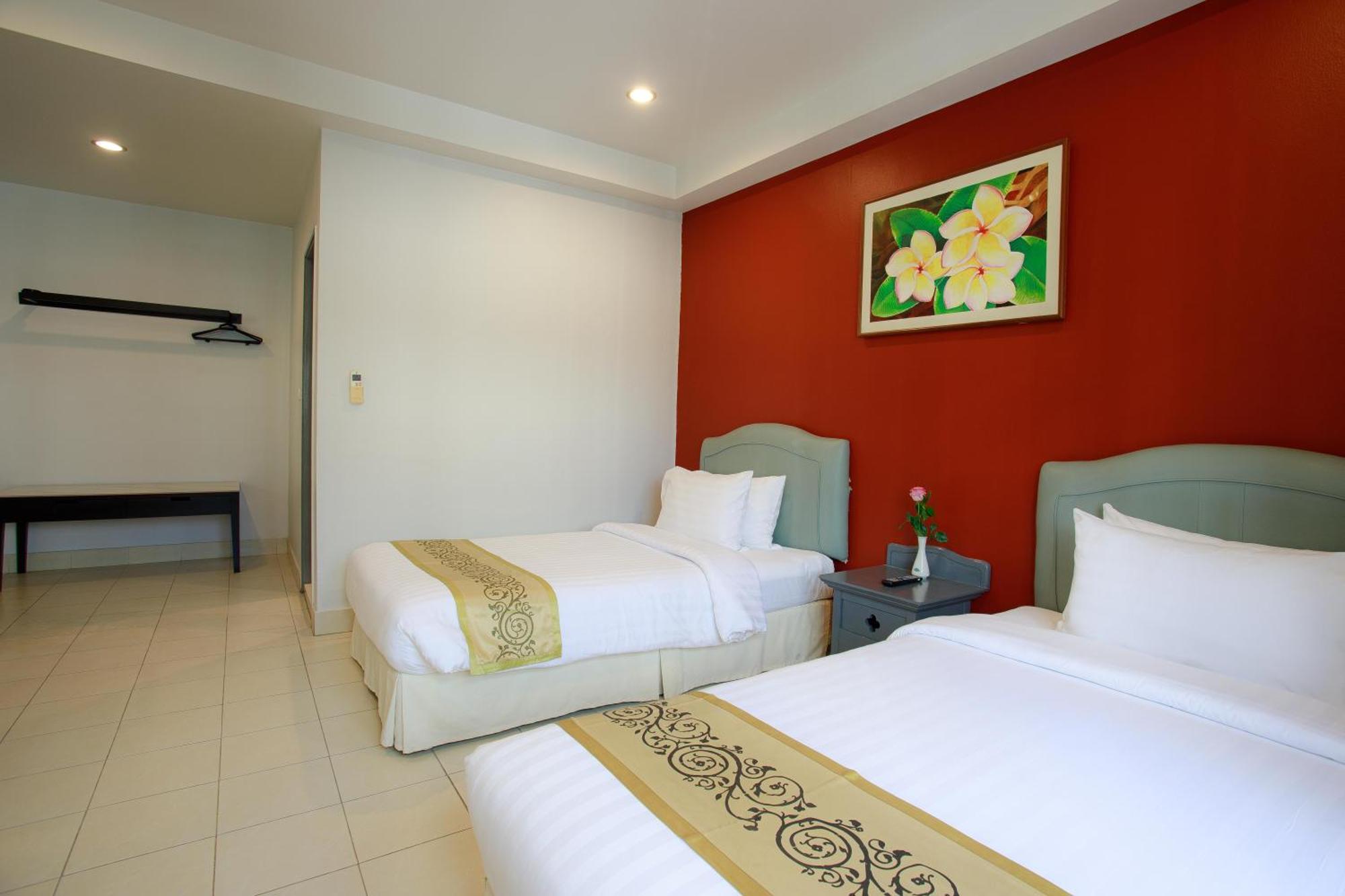 Ferienwohnung The Corner Patong Exterior foto